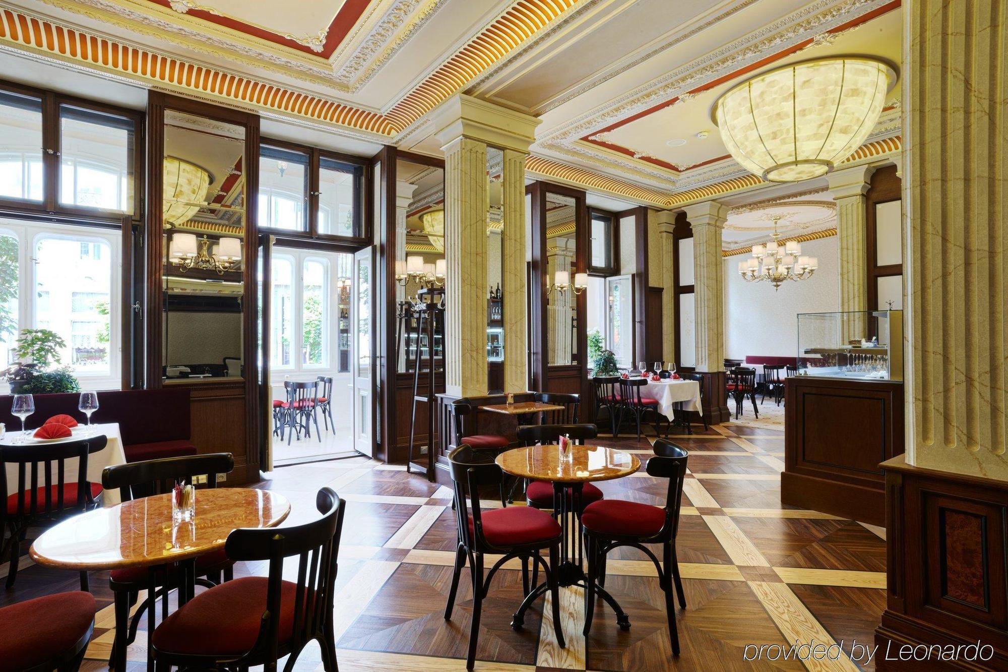 Quisisana Palace Κάρλοβι Βάρι Εστιατόριο φωτογραφία