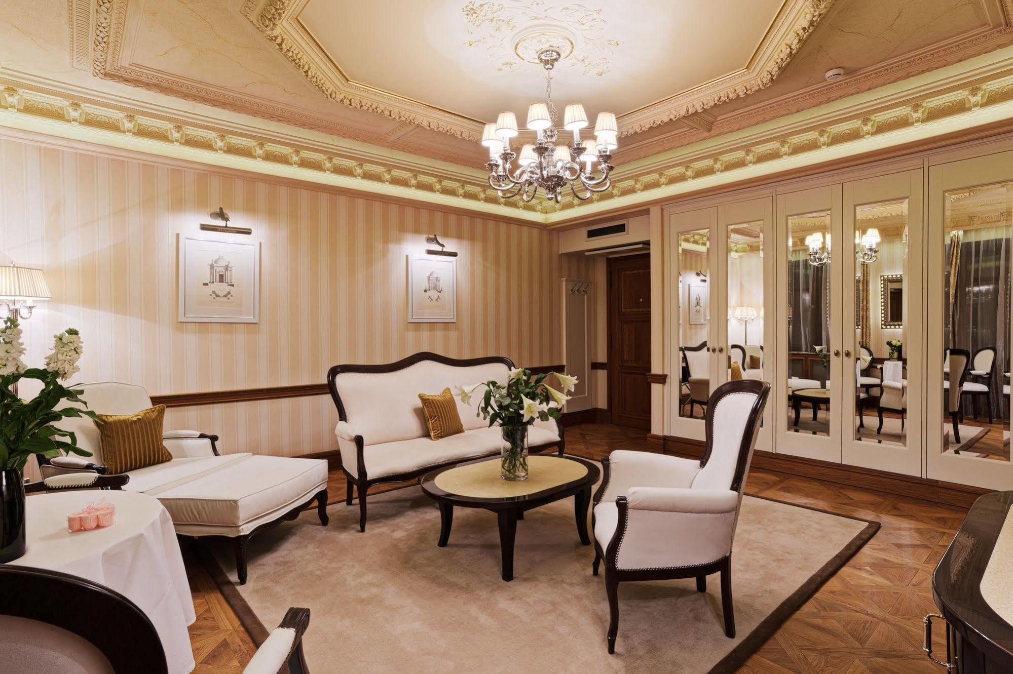 Quisisana Palace Κάρλοβι Βάρι Εξωτερικό φωτογραφία